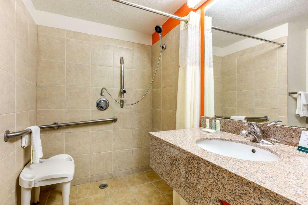 Quality Inn Auburn Campus Area I-85 Zewnętrze zdjęcie